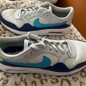 Nike Low Top Sneakers in White with Teal and Navy Accents